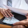 Tội đưa hối lộ sẽ bị xử lý như thế nào?