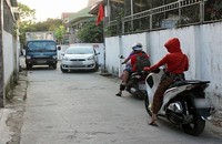 Kỹ năng lái ô tô dễ dàng trong ngõ nhỏ