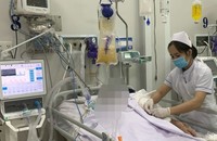 Bệnh nhân ngộ độc Botulinum bên trên TP Hồ Chí Minh nên chữa trị thở máy. 