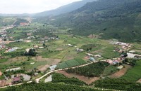 Một góc khu vực chồng chéo.