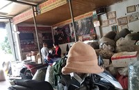 Hoạt động kinh doanh, bốc thuốc diễn ra tràn lan trên địa bàn xã Ba Vì.