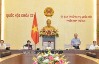 Phó Chủ tịch Quốc hội Uông Chu Lưu điều hành nội dung thảo luận.