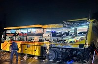 Hiện trường vụ tai nạn khiến 2 người chết tại chỗ.