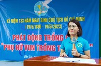 Phó Chủ tịch Hội LHPN tỉnh Lê Thị Hoàng Oanh phát biểu phát động trồng cây. (Ảnh: Diệu Hiền)