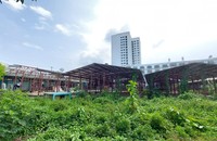 Chợ phường Khai Quang - Vĩnh Yên bỏ hoang nhiều năm. Ảnh: Nhật Nguyên.