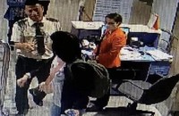 Nữ hành khách bị phạt 7,5 triệu đồng vì cắn nhân viên hàng không (Ảnh: Người Lao Động)