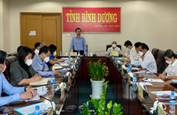 Bộ trưởng Bộ Xây dựng làm việc tại Bình Dương. (Ảnh: Báo Xây dựng)