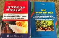 Những cuốn tài liệu các đối tượng lừa đảo bán cho người dân