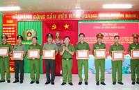 Công an Kiên Giang vượt biển trấn áp tội phạm