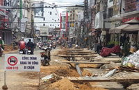 Đường Phan Đình Phùng đang được nâng cấp cải tạo.