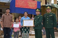 Bộ đội Biên phòng Điện Biên “nâng bước em tới trường”