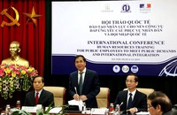 Thứ trưởng Bộ Nội vụ Triệu Văn Cường phát biểu khai mạc hội thảo.