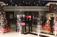 Lễ thắp sáng Cây Thông Noel 2021- 'Ấm và yêu'