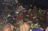 Nhóm người tụ tập ăn nhậu tại địa phận xã Hòa Phú