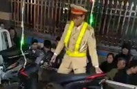 Phá sới bạc “khủng” dưới hình thức xóc đĩa, tạm giữ hình sự 10 đối tượng