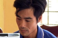Đối tượng Nhất cùng tang vật của vụ cướp tại cơ quan công an.