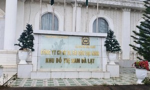 Hội trường xây không phép là công trình “giá trị” nhất của “siêu dự án”.