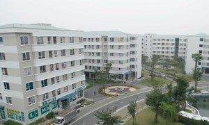Để phát triển NOXH, về lâu dài cần triển khai chương trình nhà ở quốc gia, đẩy nhanh việc sửa đổi các quy định pháp luật liên quan.