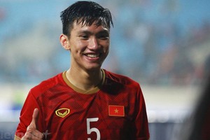Đoàn Văn Hậu đã bay sang Hà Lan ký hợp đồng thi đấu cho CLB SC Heerenveen