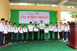 Masan trao học bổng cho con em gia đình chăn nuôi
