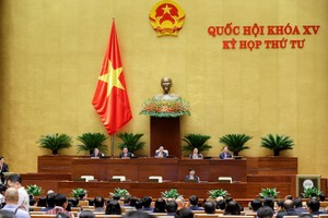 Bản tin trưa 07/11: Quốc hội cho ý kiến 4 dự luật, nghị quyết trong ngày làm việc đầu tuần