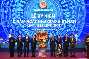 Bản tin tối 20/11: Kính trọng, tri ân sâu sắc tới các thế hệ thầy cô giáo trên cả nước