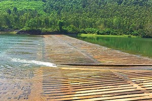 Đập thuỷ lợi Rào Nan mới sẽ được di chuyển lên khoảng 6m nữa so với đập cũ