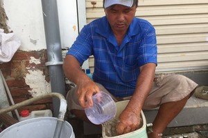 Nghề 'độc' Sài Gòn: 25 năm tân trang bồn cầu bán cho người nghèo