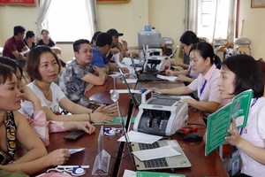 Hà Nội sẽ ủy thác 650 tỷ đồng qua NHCSXH TP để cho người nghèo vay vốn vượt khó (Hình ảnh chụp trước ngày 01/4/2020).