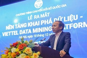 Ông Nguyễn Trọng Đường, Phó Cục trưởng Cục Tin học hóa (Bộ TTTT), phát biểu tại Lễ ra mắt nền tảng Viettel Data Mining Platform.