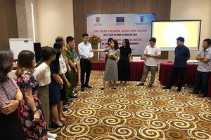 Hội nghị truyền đạt nhiều phương pháp tập huấn tích cực cho đại biểu. (ảnh: Báo Khánh Hòa).