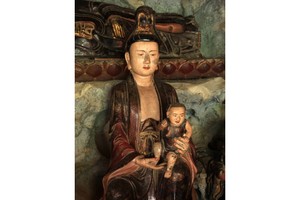 Pho tượng Quan Âm Tống Tử chùa Mía.