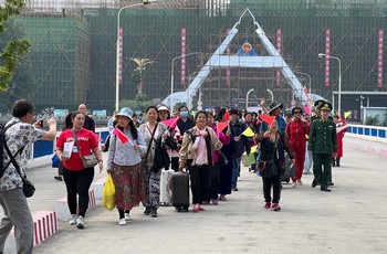 Bản tin sáng 16/3:Đoàn khách du lịch đầu tiên nhập cảnh vào Việt Nam qua cửa khẩu Quốc tế Lào Cai