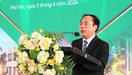 Thứ trưởng Bộ Xây dựng Nguyễn Văn Sinh phát biểu tại buổi lễ (Ảnh: Hoàng Thu)