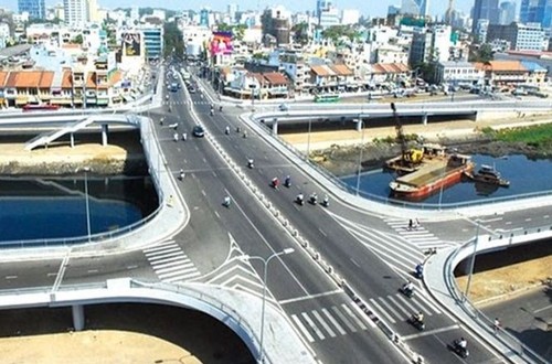 Thời hạn chuyển nhượng quyền thu phí sử dụng tài sản kết cấu hạ tầng giao thông đường bộ tối đa là 10 năm. (Ảnh minh hoạ).