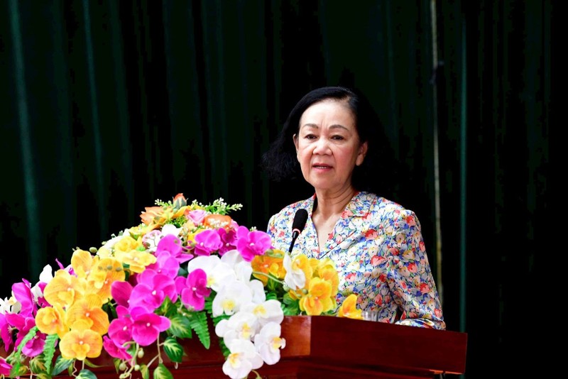 Thường trực Ban Bí thư Trương Thị Mai phát biểu tại buổi tiếp xúc cử tri. (Ảnh: TTXVN).