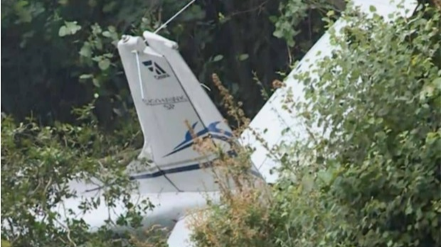 Máy bay rơi ở gần đường băng tại sân bay Orebro ngay sau khi cất cánh và bốc cháy khi va chạm.