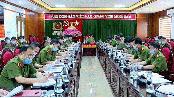 Công an 4 tỉnh Sơn La, Điện Biên, Lai Châu, Lào Cai họp trực tuyến với lãnh đạo Bộ Công an về đảm bảo an ninh trật tự cho cuộc bầu cử.