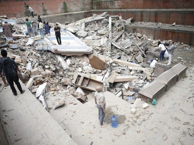 Những cảnh quay ghi lại vụ động đất kinh hoàng tại Nepal 