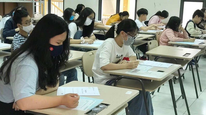 Hà Nội: Học sinh từ lớp 1 đến lớp 6 các huyện ngoại thành chuyển sang học trực tuyến