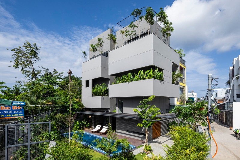 Biệt thự nằm ở vùng ngoại ô thành phố Nha Trang, kiến trúc xanh độc đáo