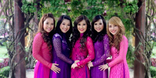 5 chị em nhà họ Pang liên tiếp nhận nhiều giải thưởng về nail
