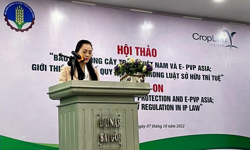 Bà Trần Thị Hòa, Phó Cục trưởng Cục Trồng trọt.