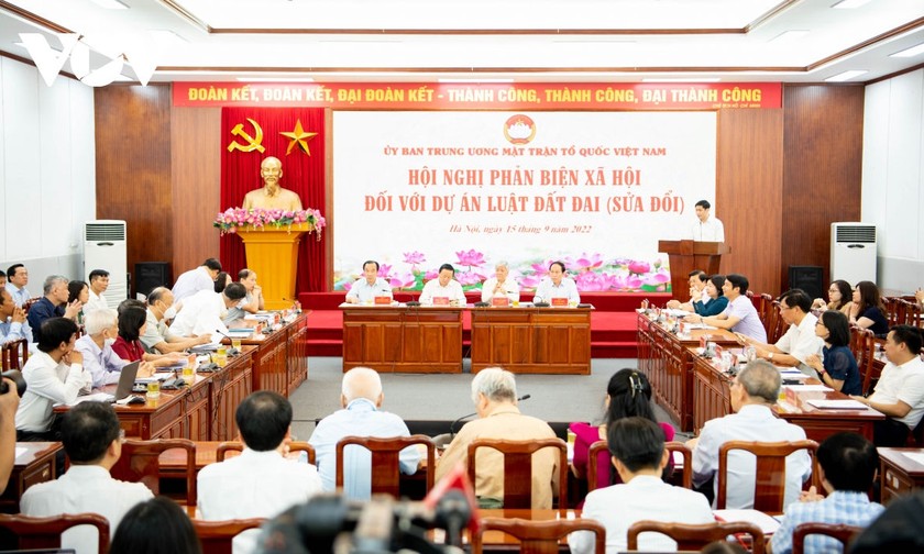 Ủy ban Trung ương MTTQ Việt Nam tổ chức Hội nghị phản biện xã hội đối với dự án Luật Đất đai (sửa đổi). Ảnh VOV