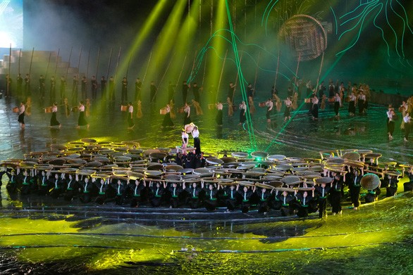 Đêm hội xòe Thái đón nhận bằng Di sản thế giới tại Nghĩa Lộ ( Yên Bái) tháng 9/2022.