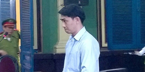 Tony tại phiên tòa bị hoãn ngày 16/1.