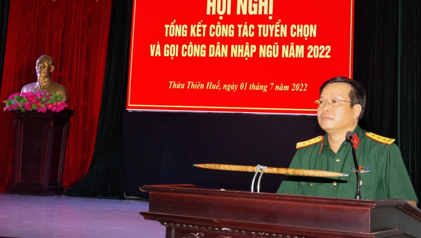 Thượng tá Ngô Nam Cường, UVTV tỉnh ủy, Chỉ huy trưởng Bộ CHQS tỉnh, Phó Chủ tịch thường trực Hội đồng nghĩa vụ quân sự tỉnh chủ trì hội nghị.