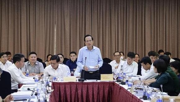 Bộ trưởng LĐ-TB&XH Đào Ngọc Dung đề xuất cần có giải pháp xử lý phù hợp với các doanh nghiệp phá sản không có khả năng thu hồi nợ BHXH.