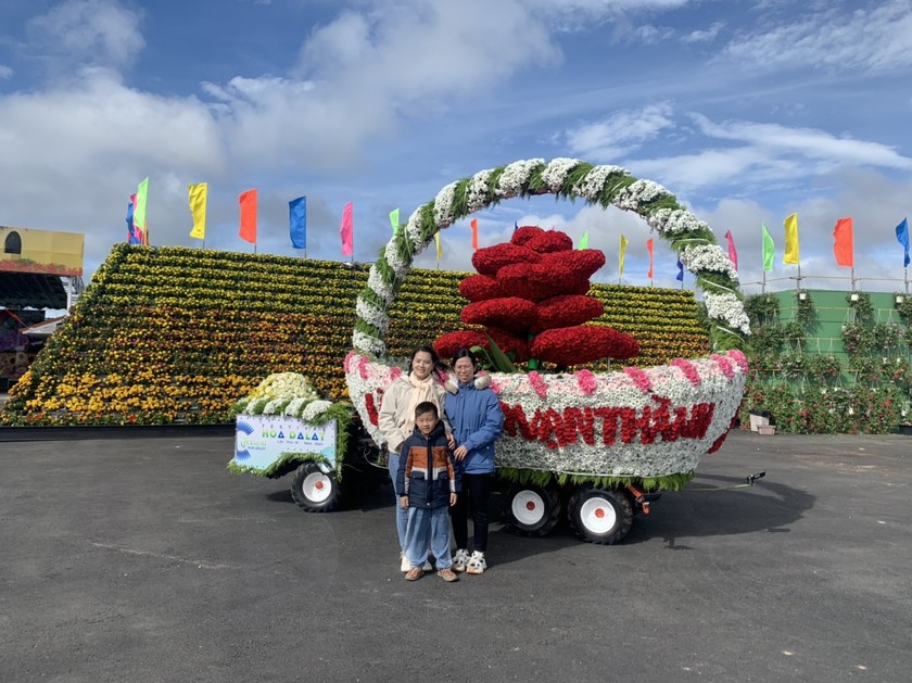 Đến Festival hoa Đà Lạt, thêm trải nghiệm làng hoa truyền thống  ảnh 3