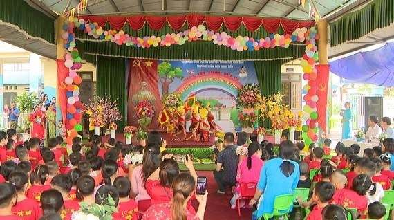 Trường Mầm non Ninh Tiến, TP. Ninh Bình tổ chức văn nghệ mừng Tết Thiếu nhi.